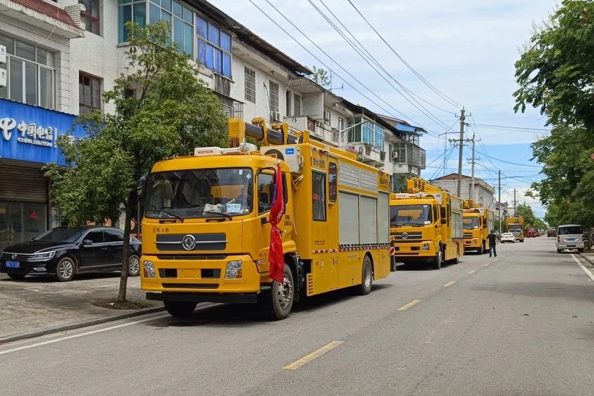 一连奋战又出发 海博网情形紧迫驰援湘潭涓水决口